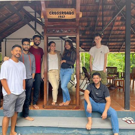 Crossroads Hostel 1957 Kalpatta Ngoại thất bức ảnh