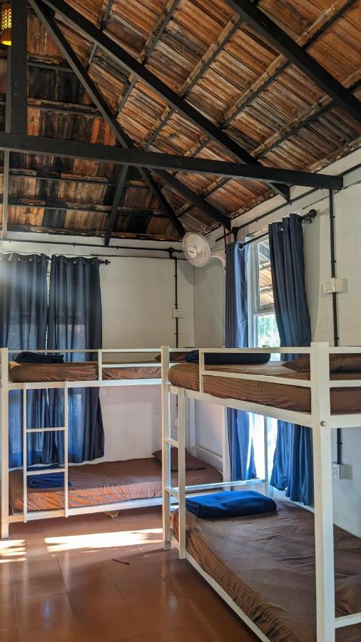 Crossroads Hostel 1957 Kalpatta Ngoại thất bức ảnh