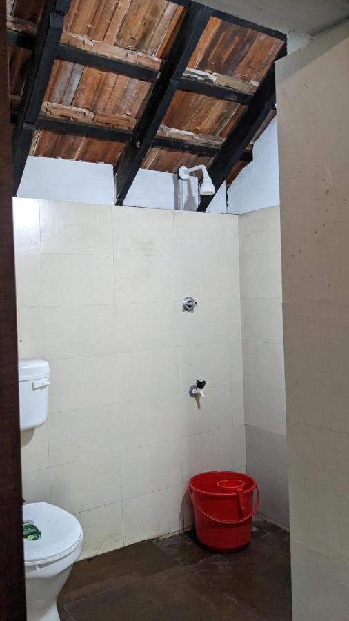 Crossroads Hostel 1957 Kalpatta Ngoại thất bức ảnh