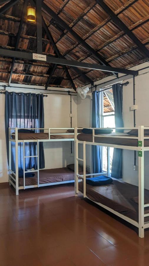 Crossroads Hostel 1957 Kalpatta Ngoại thất bức ảnh